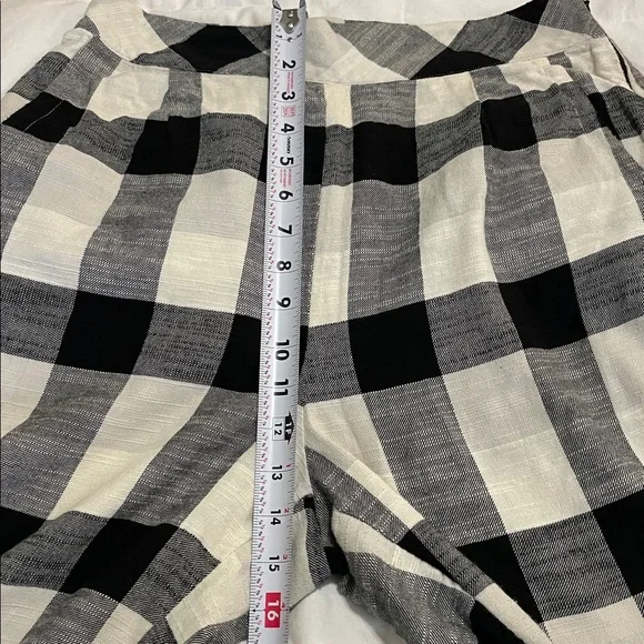 Free People | Clear Skies | Black &
White | Checkered | Cropped Pants | Size M - Picture 13 of 15